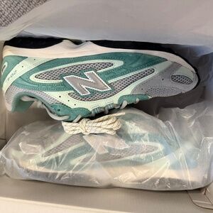 - Posting until Sept 13 - NIB New Balance & Kith 204L Collab